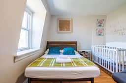 Deluxe 4BR-2BA-12Beds | Parking | NYC | EWR 15 min - Image 2