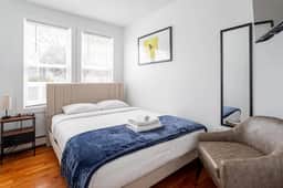 Ultra Modern 4BR-2BA-9Beds | EWR | NYC | Parking - Image 2