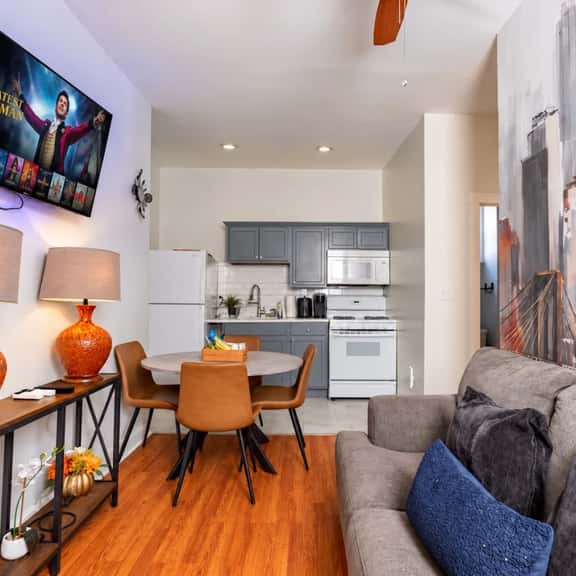 Grand Mansion 9BR-5BA-24Beds | EWR | NYC | Parking - Image 1