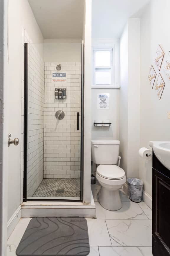 Charming 2BR-1BA-6 Beds | NYC | EWR Airport 15 min - Image 4